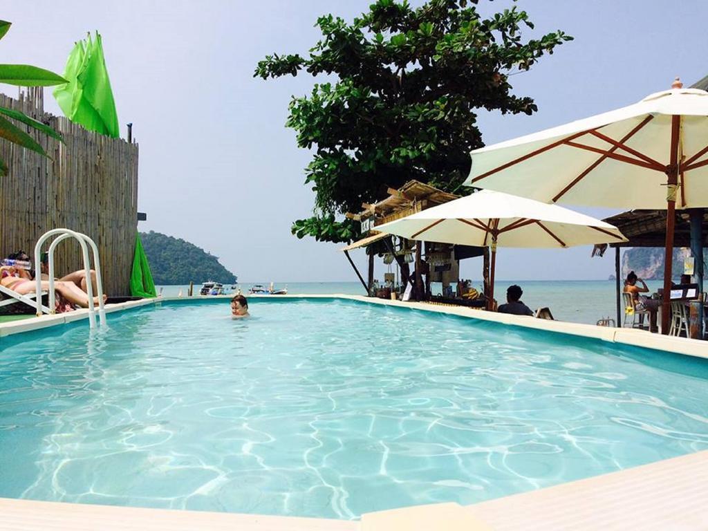 The Beacha Club Hotel Koh Koh Phi Phi Don Extérieur photo
